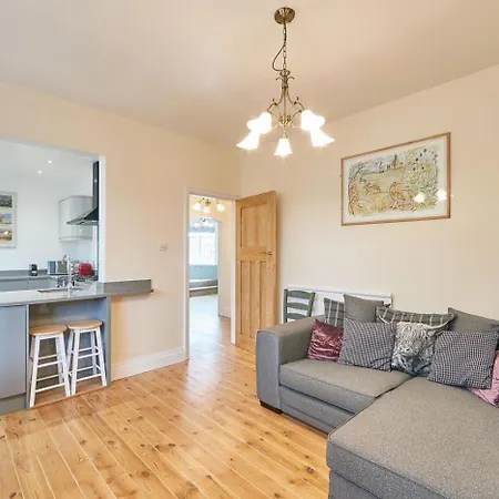 Burtree House וויטבי