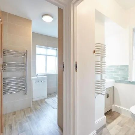 Burtree House * Γουίτμπι