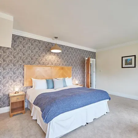 בית נופש Burtree House וויטבי