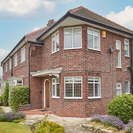 Holiday home Burtree House